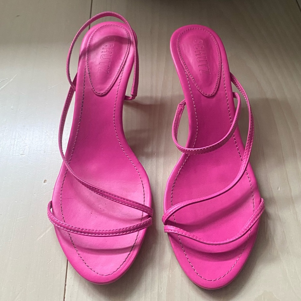 Schultz Hot Pink Kitten Heels